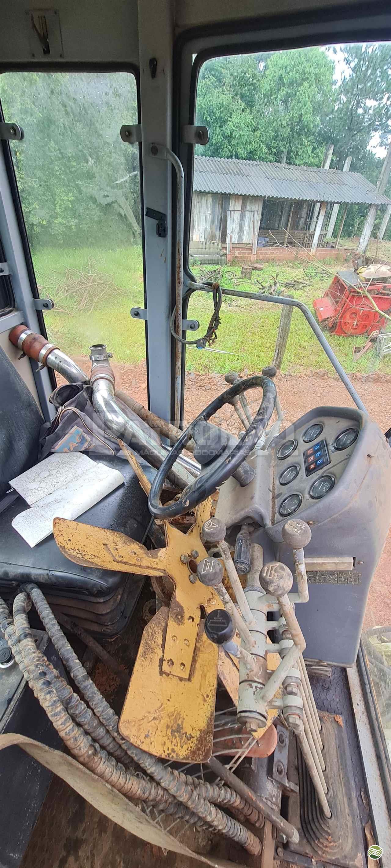 MOTONIVELADORA/PATROLA XCMG  GR180 PARA RETIRADA DE PEÇAS